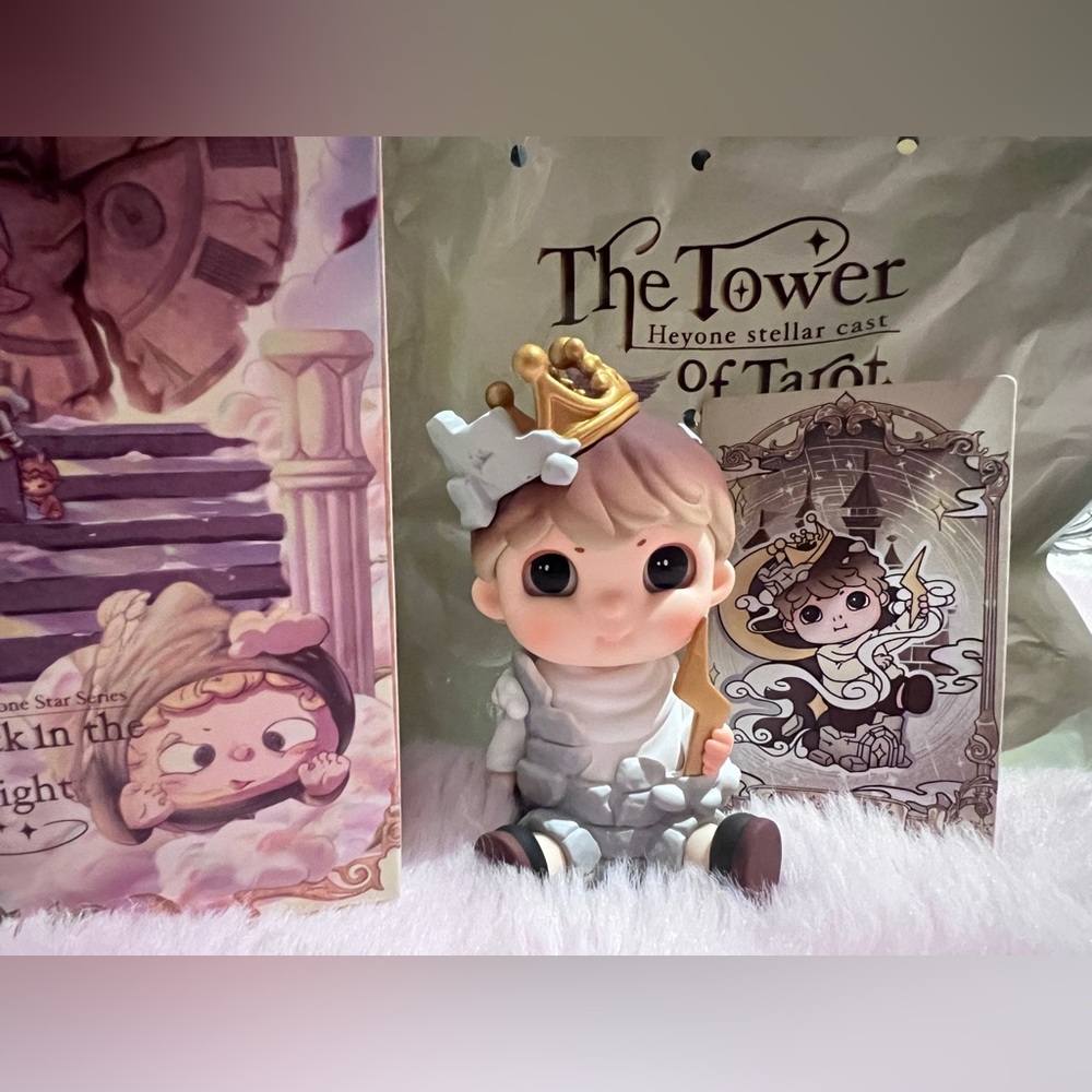 Heyone Stars Series Figures - 25 O’clock in the dark night - “Guard the Castle”